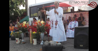 Obispo emerito Arturo Lona Reyes