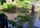 Realiza ayuntamiento limpieza y desazolve de dren natural de la colonia 10 de mayo