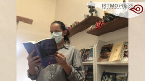 Damnificada en Oaxaca fomenta la lectura infantil2