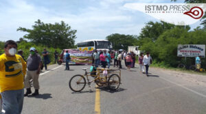 Cierre de carretera Juchitán1