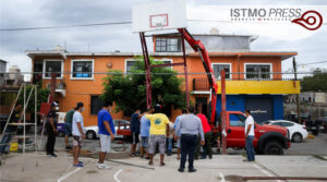 Mantenimiento a cancha de básquetbol