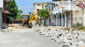 repavimentación en calle 5 de mayo Juchitán1