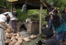 Premian en festivales de Europa y Cuba al documental Ayuujk “Mujer de barro” historia que visibiliza a la mujer, su trabajo infravalorado y sus violencias