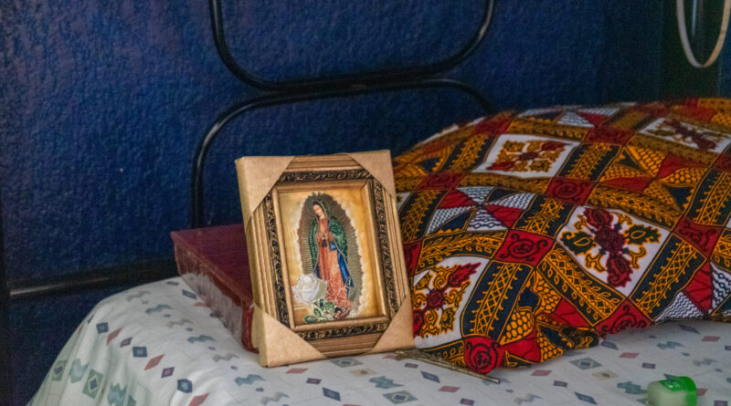 Sexilio: Personas LGBTIQ+ enfrentan desplazamiento interno por violencia y discriminación en México Sexilio: Personas LGBTIQ+ enfrentan desplazamiento interno por violencia y discriminación en México