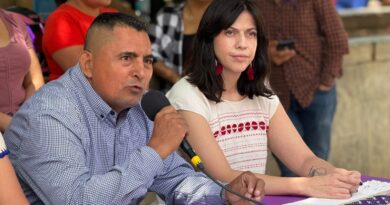 Denuncian que Fiscalía y Centro de Justicia liberaron a maestro acusado de abusar sexualmente de 17 estudiantes de Oaxaca