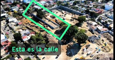 Vecinos denuncian que presidente municipal de Oaxaca, Ray Chagoya presuntamente vendió una calle para una plaza comercial Vecinos denuncian que presidente municipal de Oaxaca, Ray Chagoya presuntamente vendió una calle para una plaza comercial