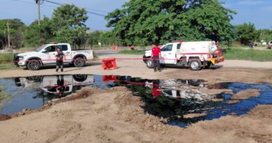Un nuevo derrame de hidrocarburo afecta el puerto de Salina Cruz, Oaxaca; suman 8 en un mes Un nuevo derrame de hidrocarburo afecta el puerto de Salina Cruz, Oaxaca; suman 8 en un mes